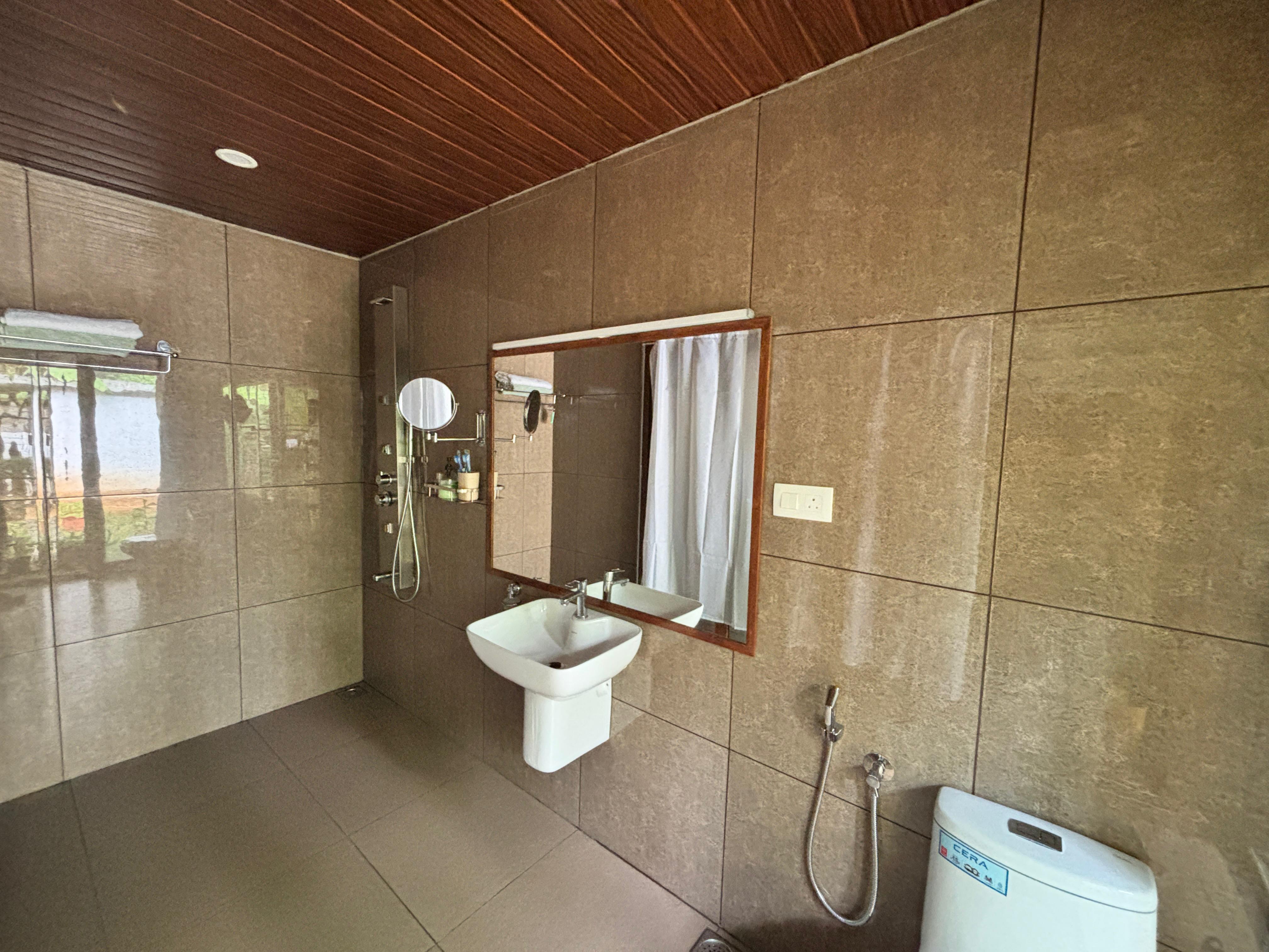 Bathroom at Bluewoods Homestay